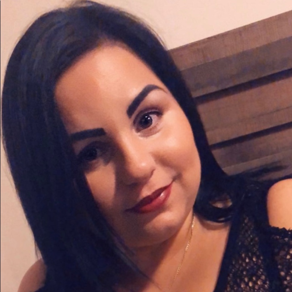 Meet your Posher, Maite